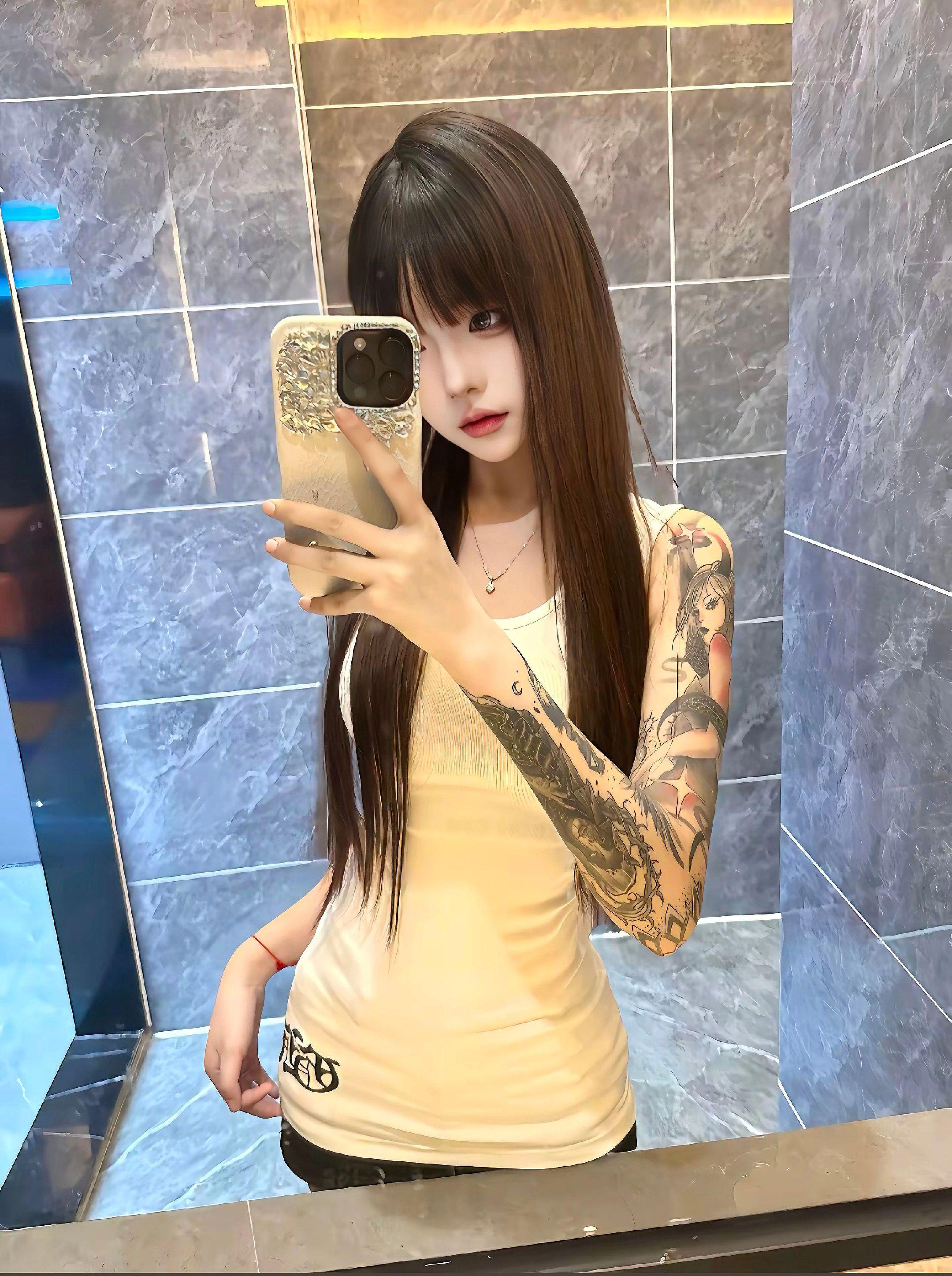 我也有个花臂梦 奈何家父略懂拳脚.