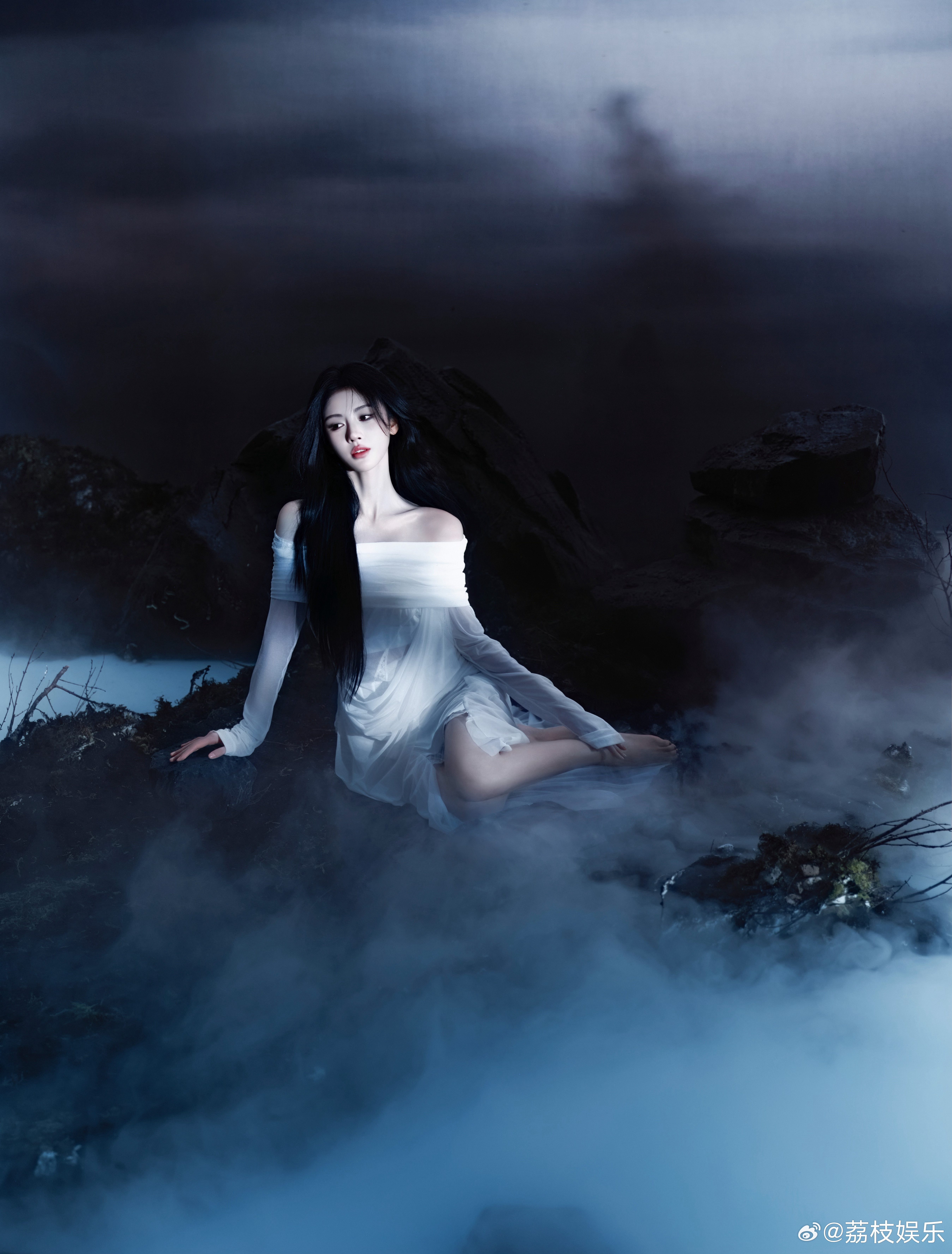 又被这个露芜衣魅到了 露芜衣这个角色真的被鞠婧祎演活了，既有妖的狡黠，又有美人的