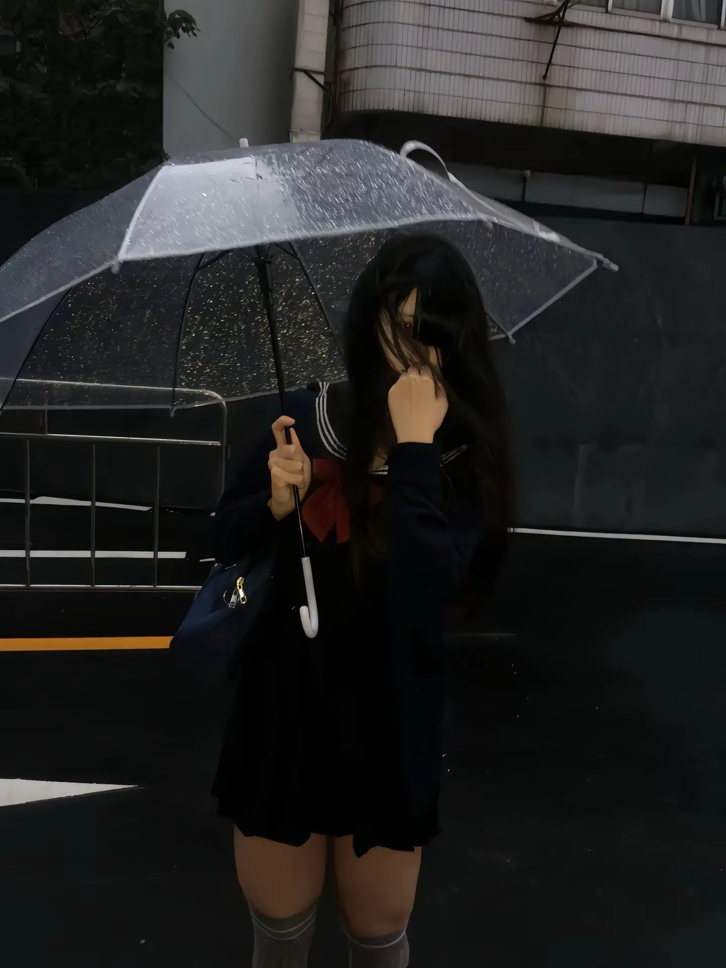 “我包里放着送给你你最喜欢的谷”
