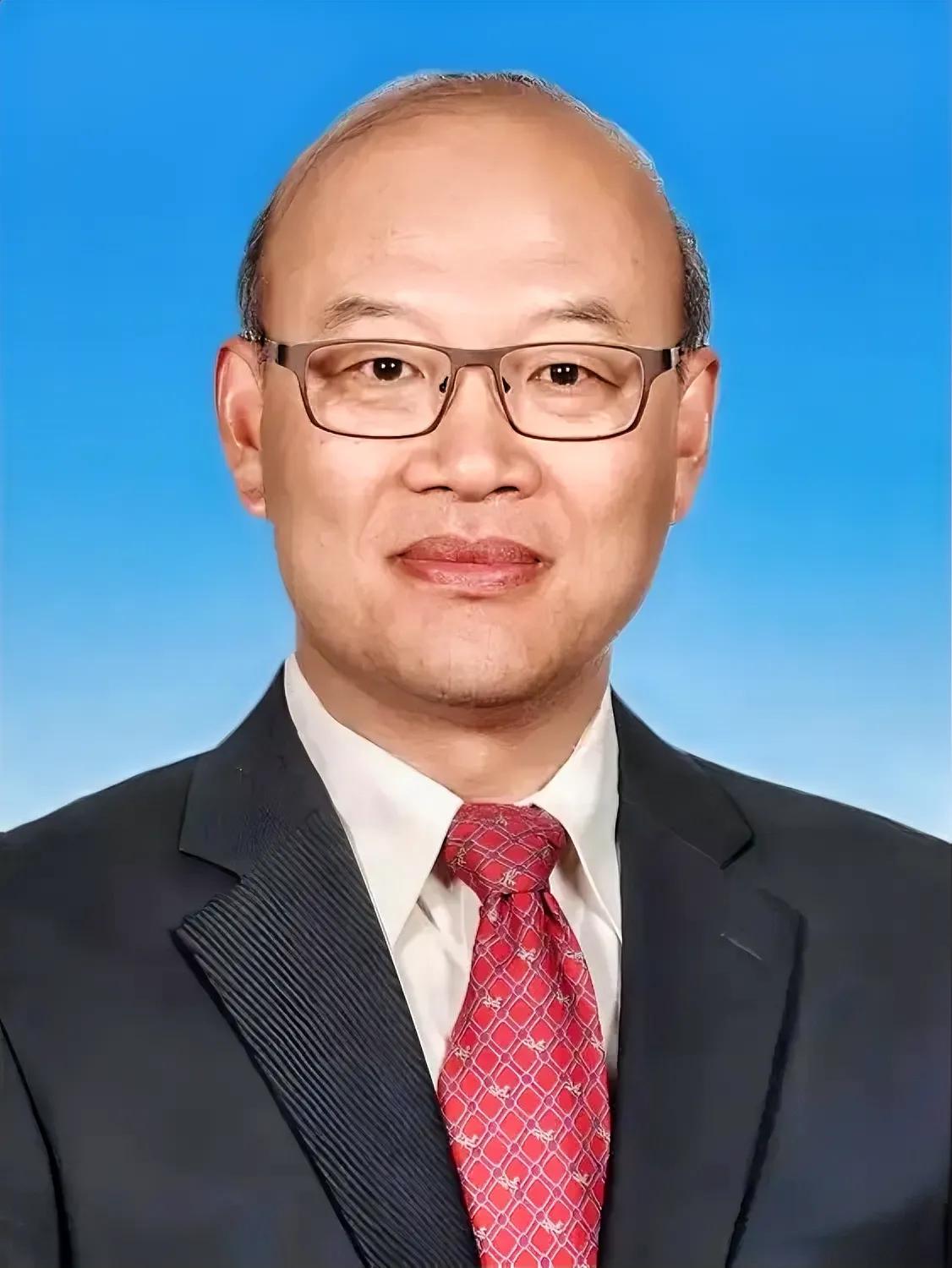 福耀科技大学领导团队，都好厉害啊！
一、理事长：曹德旺（福耀玻璃集团创始人、董事