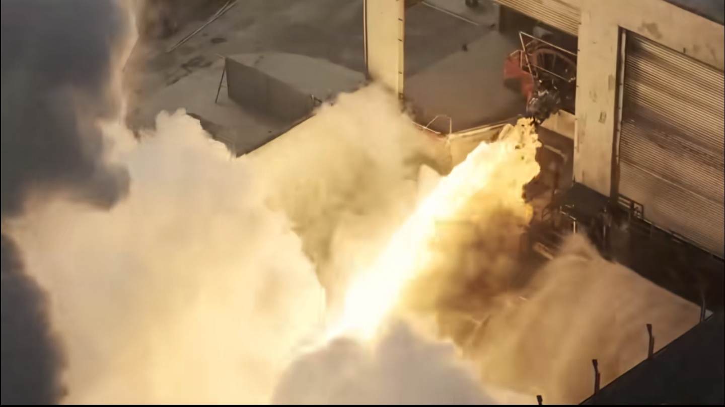 【CQ-90发动机全系统试车成功】近日，星河动力航天在牛头山发动机试车台，开展了