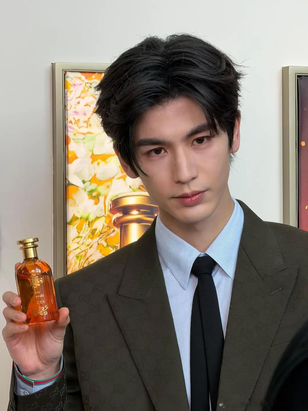 好生的图 好牛的脸 好帅的张凌赫 ​​​