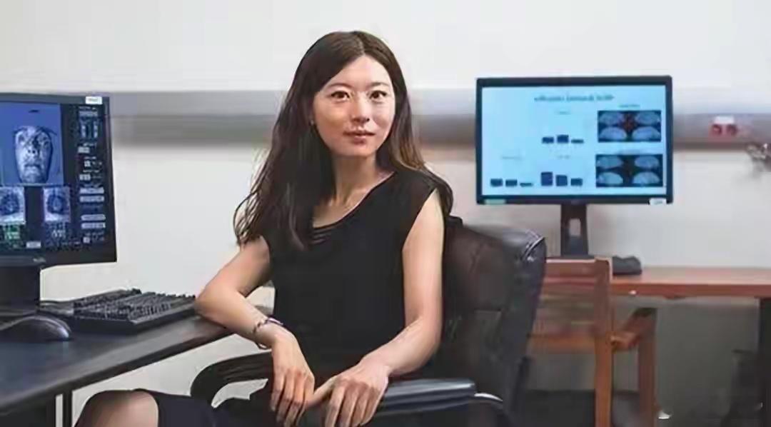 她曾口出狂言：我宁愿在美国饿死，也不回该死的中国，她现状如何 