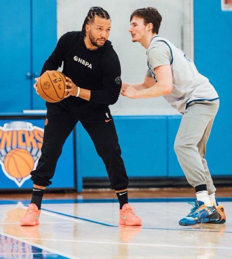 布伦森和科勒克都曾是NCAA大东区的最佳球员和全美最佳阵容的一员但是他们被认为年