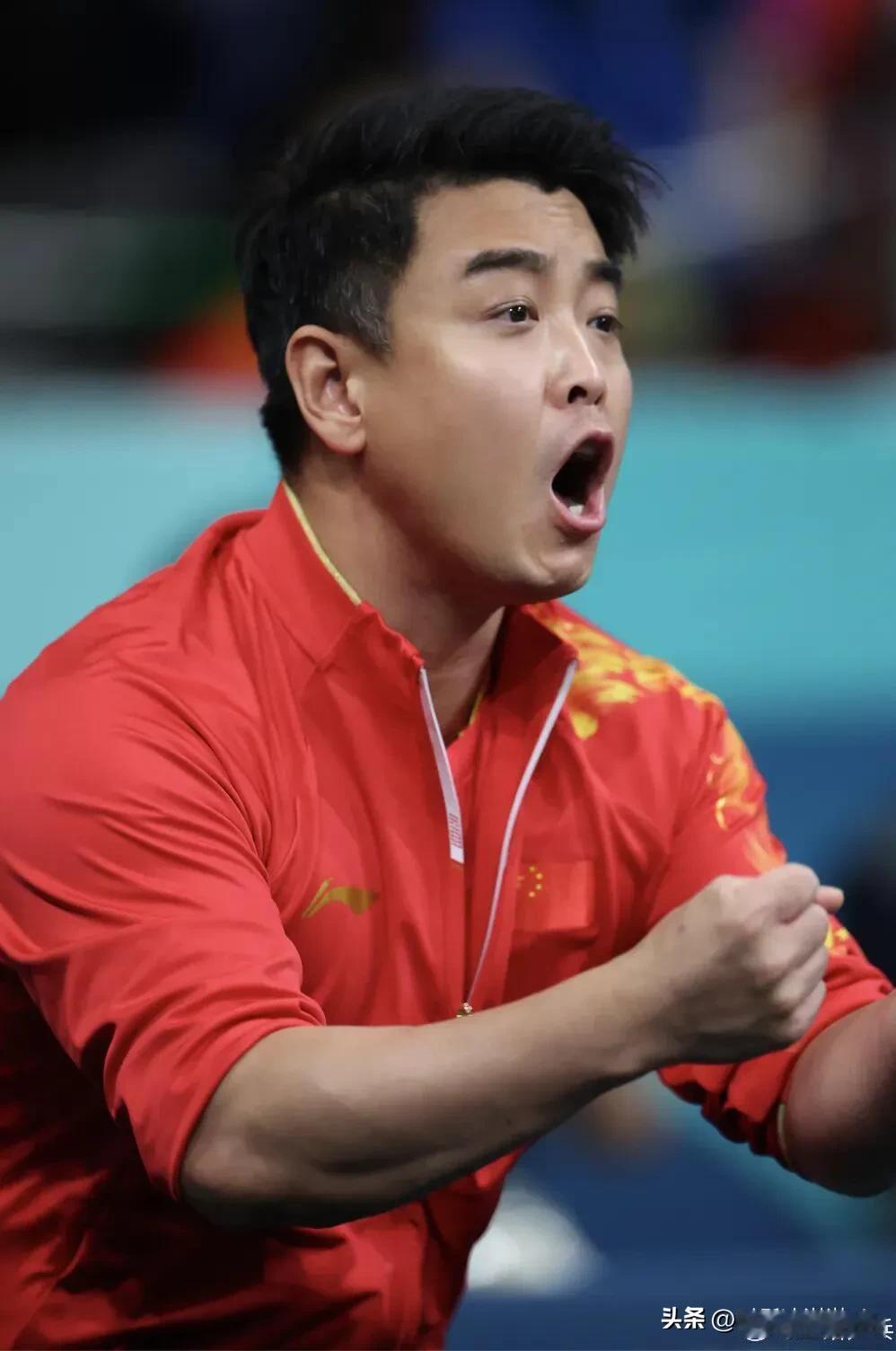 王皓为什么才考编呀！我一直默认国家队教练都是有编的也[呲牙]

而且王皓还是八一