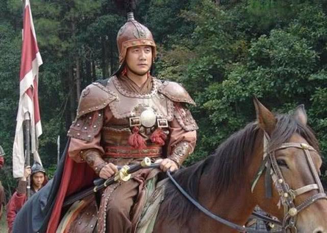 朱元璋：一个在龙椅上补袜子的男人，如何用31年把中国从“人间地狱”拉回“烟火人间