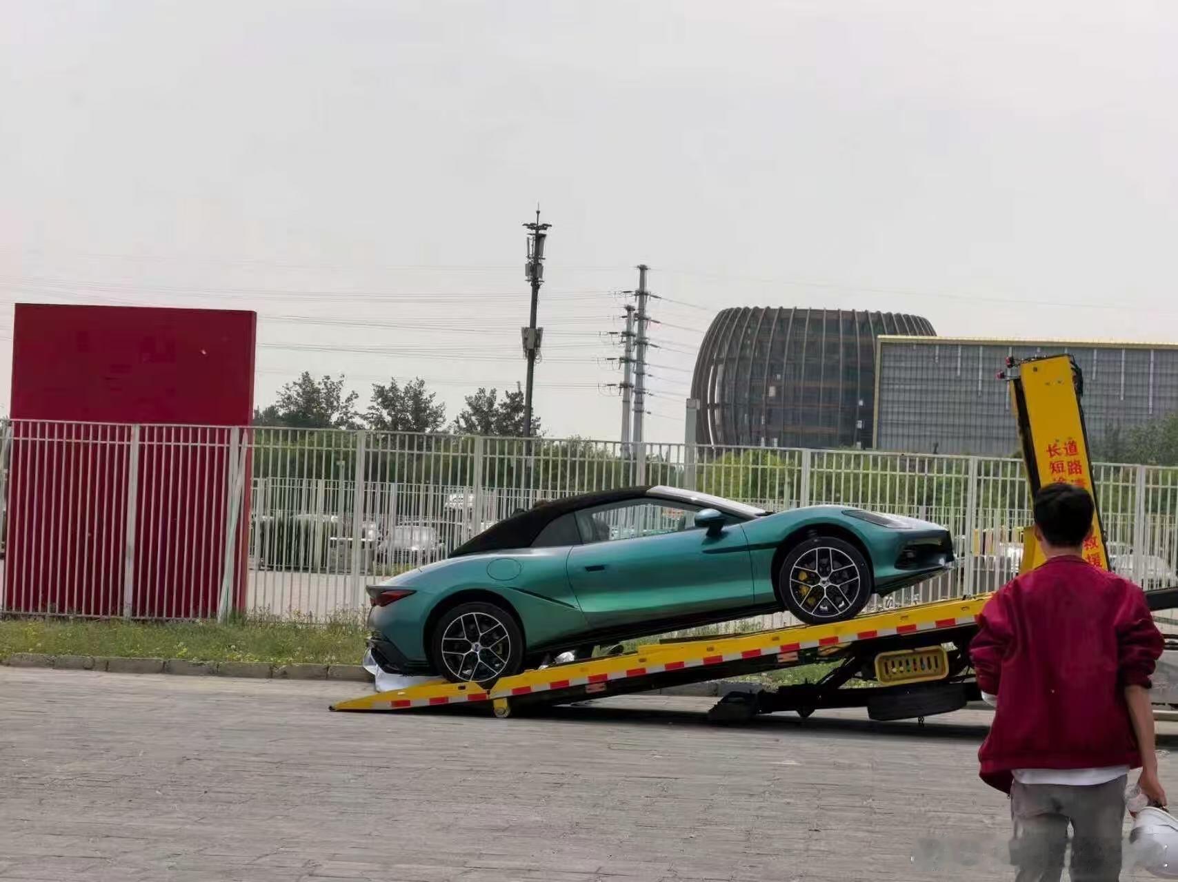 今年北京车展一定要去方程豹和腾势展台看看，确实挺帅的。大v聊车  新能源汽车