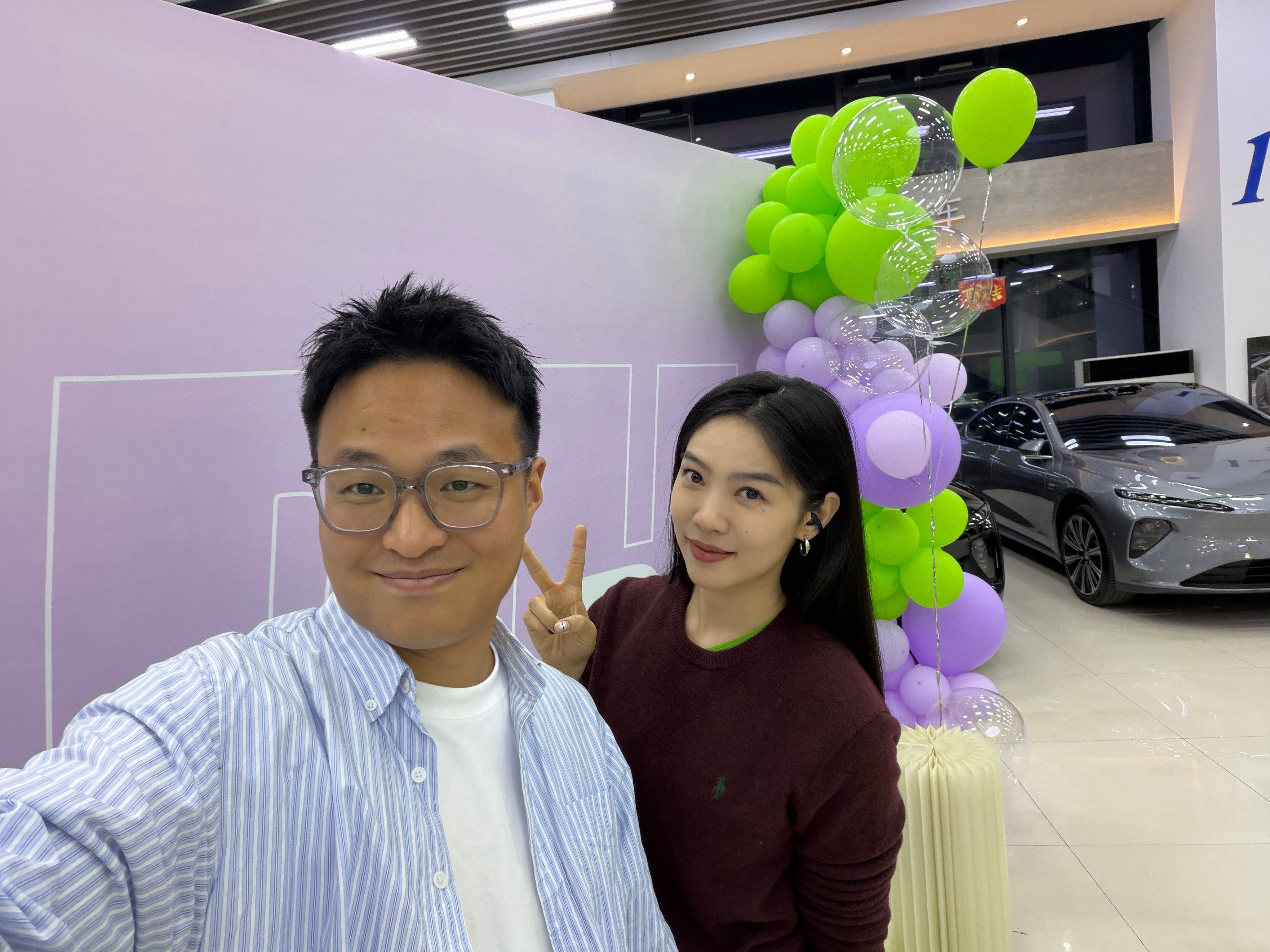 这人来就来，连个花篮都不送的吗？ 