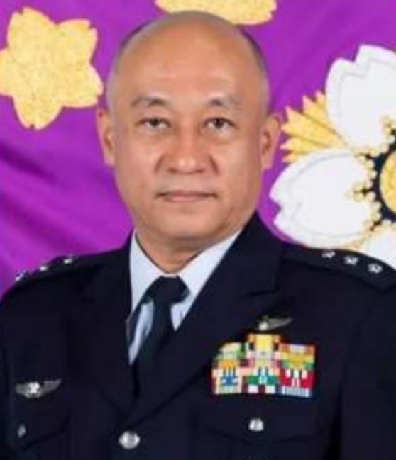 日本自卫队统合司令官、海军大将南云宪一郎说，万一中国和日本像乌克兰跟俄罗斯那样陷