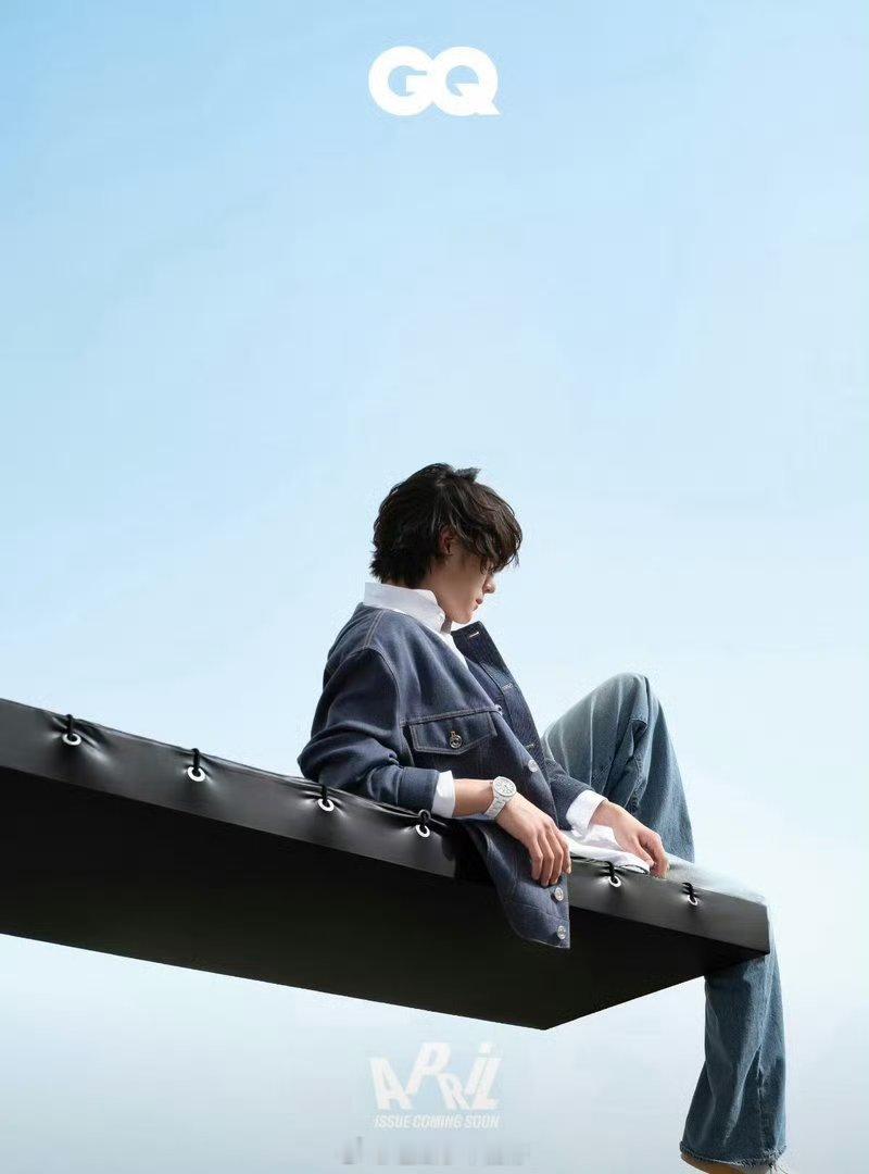 王一博GQ四月刊封面发布，限量5w本已抢光！ 