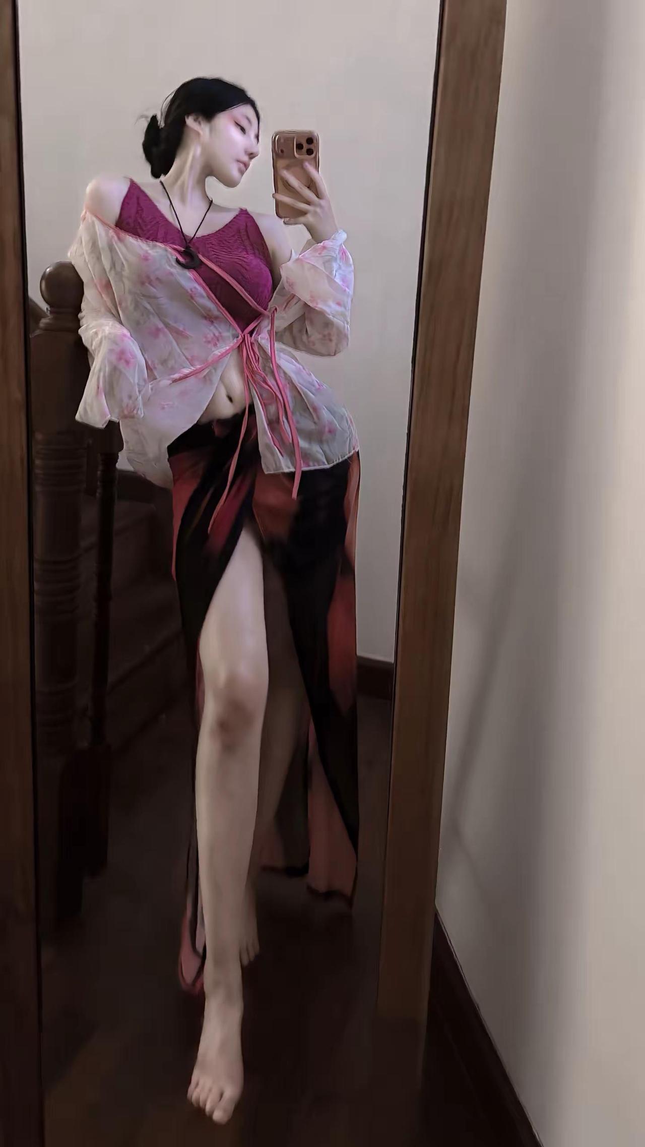 健身 穿搭 时间改变了容颜经历改变了心态 玫瑰花一样的女人 成熟稳重