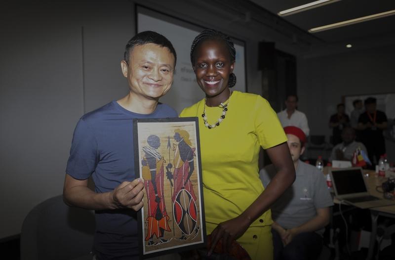 去非洲创业说是劳动所得一点没错。就像王垚，从央企辞职到非洲打拼，过上了豪车、豪宅