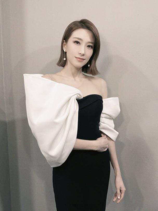 【On.cc】姚子羚黑白淑女風　月底馬國夥拍小鮮肉藝人姚子羚日前出席馬來西亞吉隆