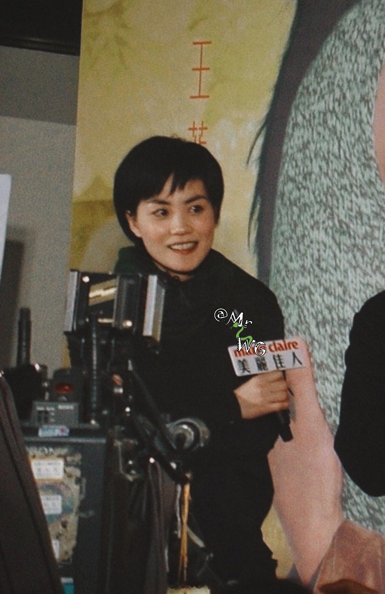 王菲搭乘花絮去幕后 2004/2/12，【大城小事】至今首映22周年——当时王菲