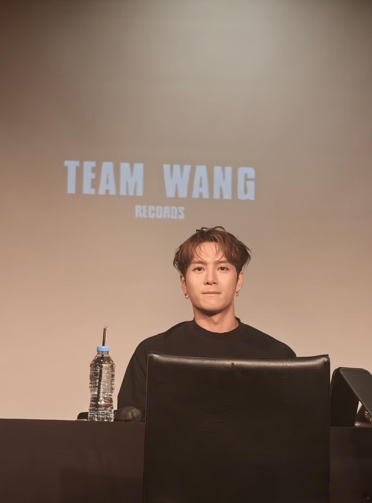 哥哥 ​​​