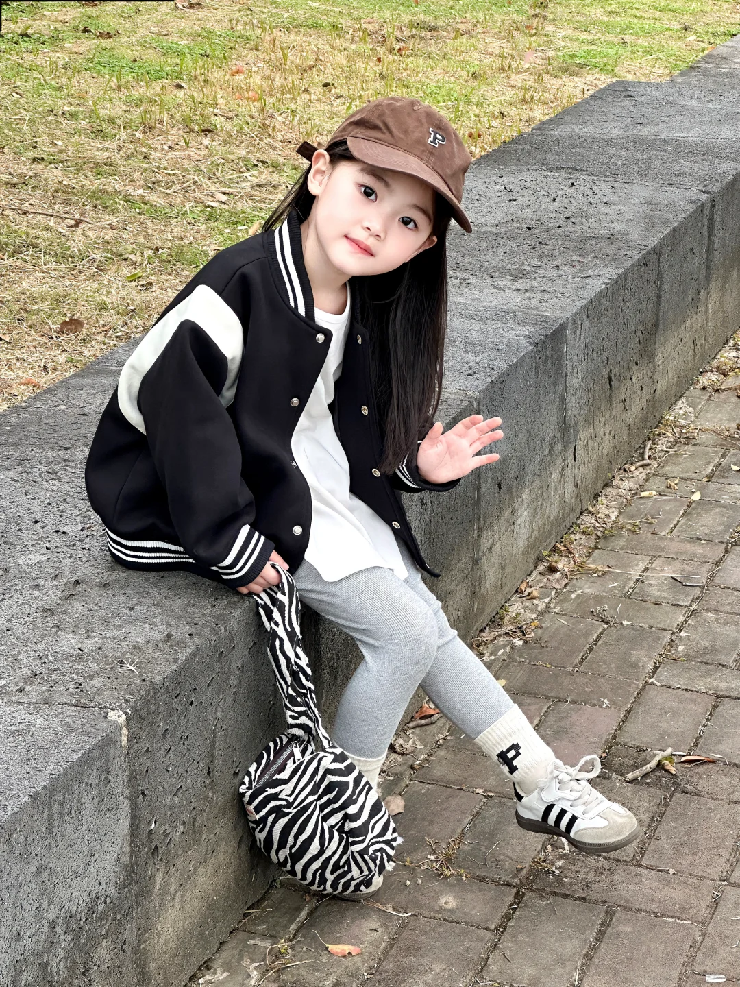 女孩子真的好可爱～