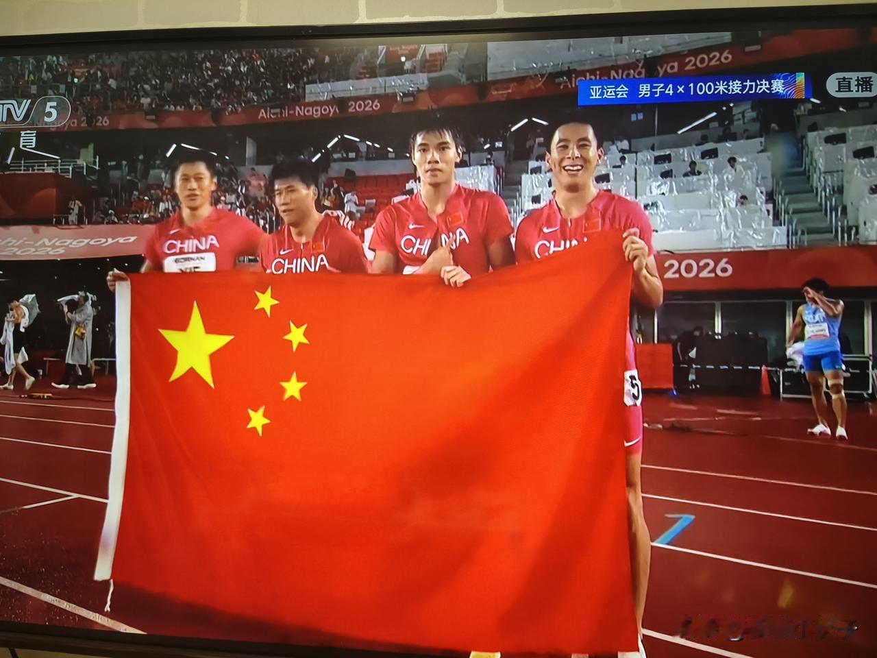 中国还是亚洲短跑实力最强的国家，毋庸置疑。
女子4x100米接力，交接方面除了刘