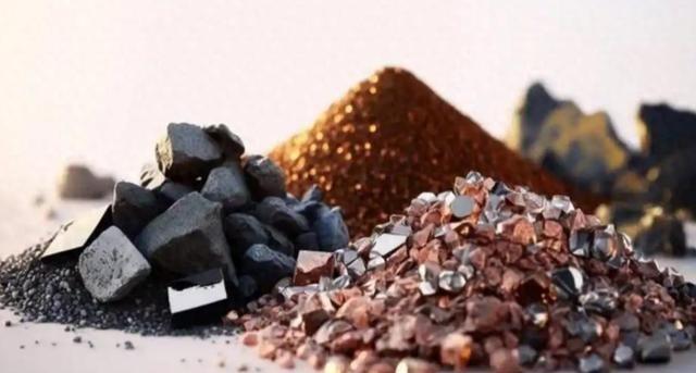 日本藏了12年的稀土矿，够全球用730年，为啥至今不敢挖？在太平洋深处，日本一个