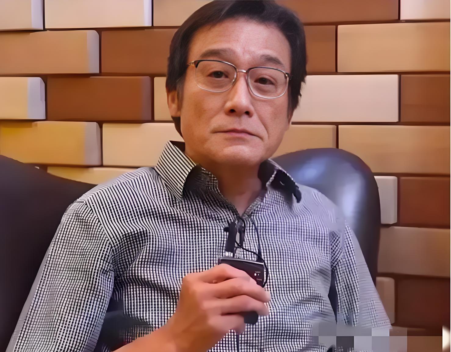 日前，梁家辉说：前几天我想看《长津湖》，结果上面显示，必须开通VIP会...