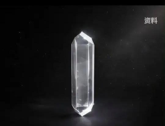 中国科学家发现两种月球新矿物
在第十一个中国航天日，国家航天局宣布了嫦娥五号样品