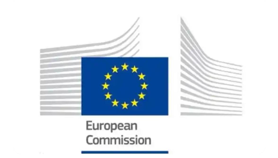 时事微澜
我说特朗普不仅是坏种，更是个蠢猪。但是，头条可不是这么看，所以我所写的