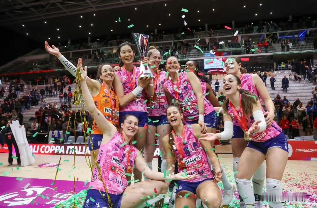 🏆 一、决赛关键信息
比分与赛况：
科内利亚诺以三局微弱优势（31-29、26