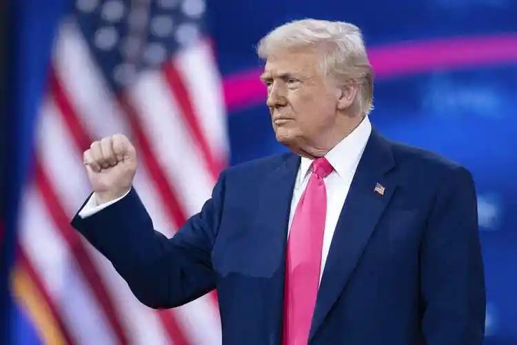 美国彻底懵了！年初抓马杜罗中国没翻脸，后来炸伊朗中国也没出兵，北京到底在下一盘多