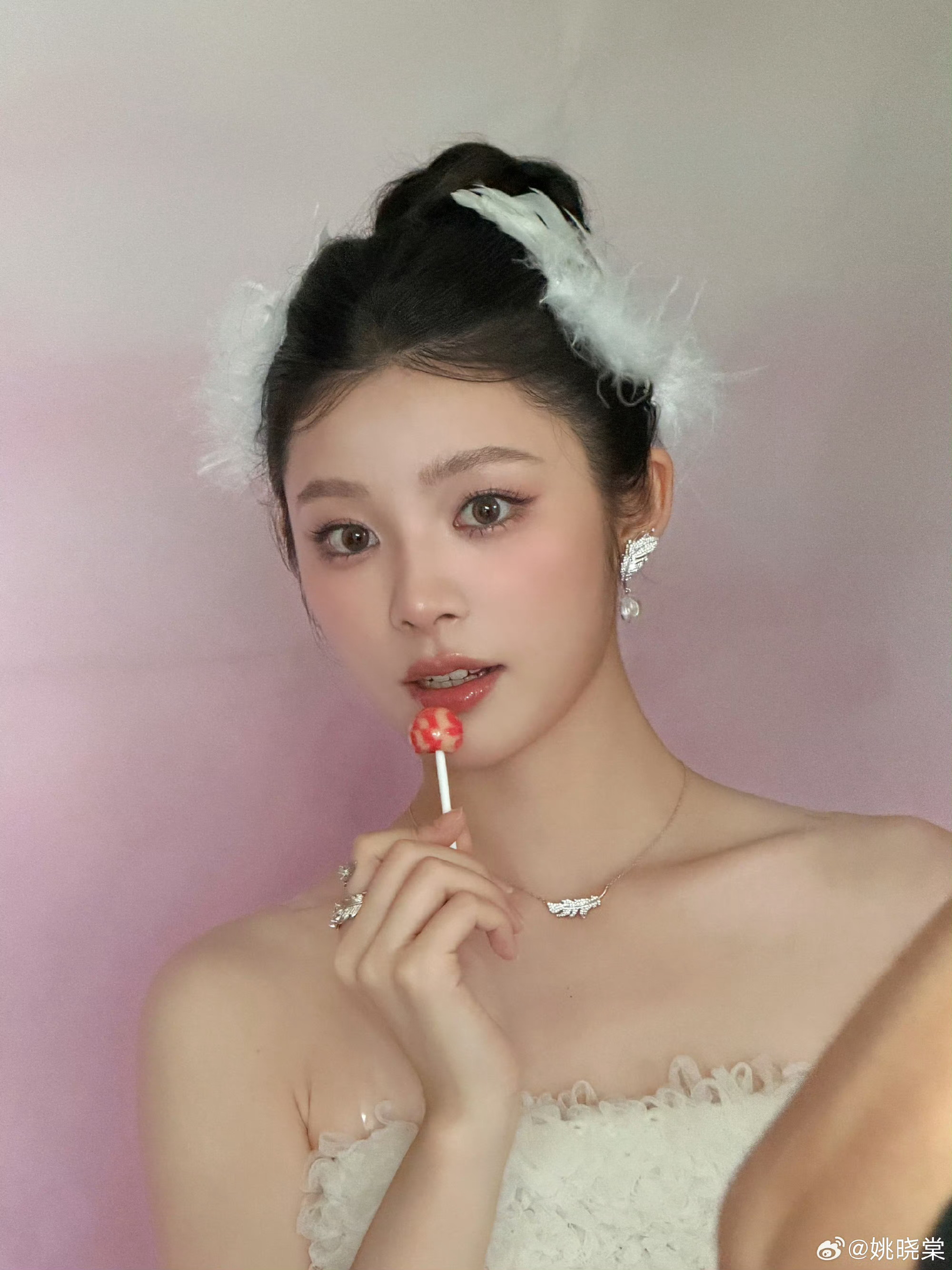 姚晓棠 🍬姚晓棠新歌你笑起来 🍬生活加点棠其实我也不知道是什么时候爱上你的 