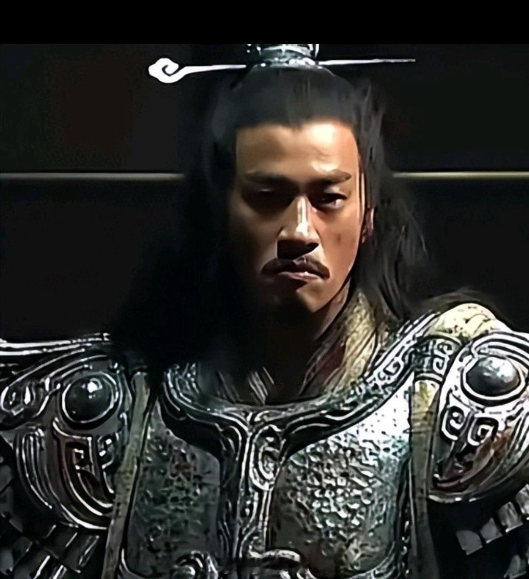 逐玉播出后最爆的是何润东何润东的翻红，看似是《逐玉》带来的“意外红利”，实则是观