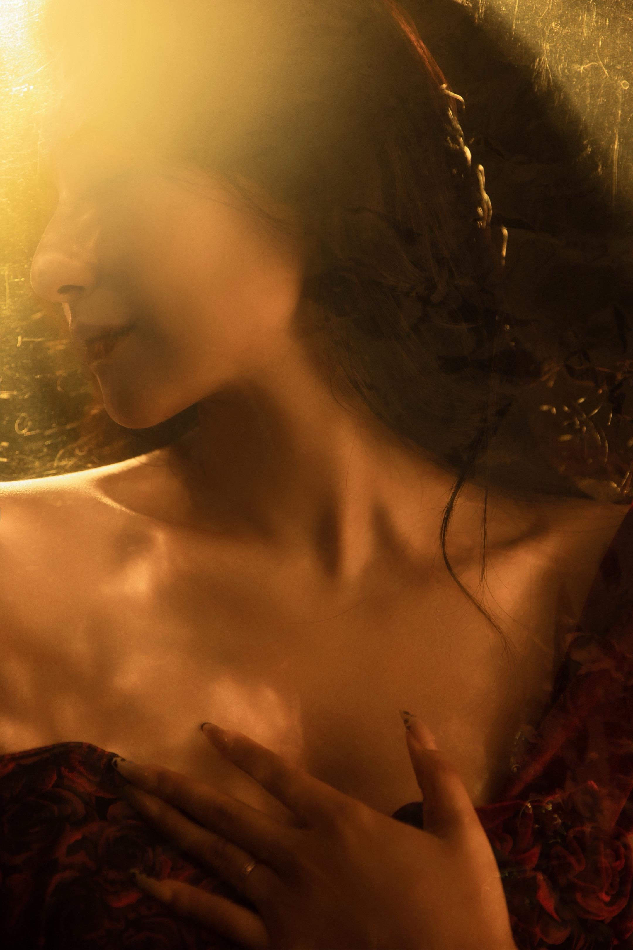 我会跟你走，没有船票我同你游。