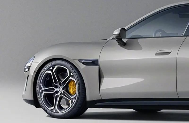 【小米SU7高性能制动套装已开售：包含刹车片、刹车油】小米汽车最新宣布，小米SU