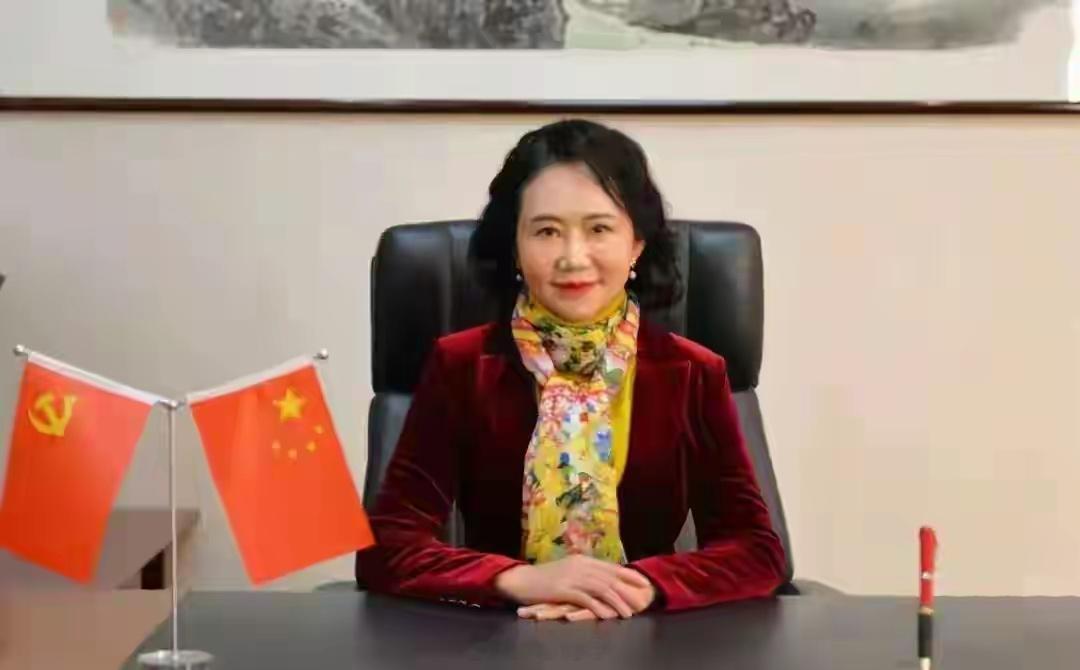 “人大代表”，是人民群众选出来的还是内定的？资本家担任人大代表也是人民群众选出来