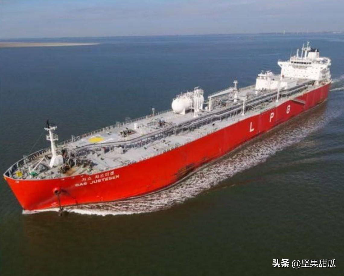 冯德莱恩的欧盟急了。因为怕受到袭击，很多原前往欧洲的油轮和液化天然气运输船船主下