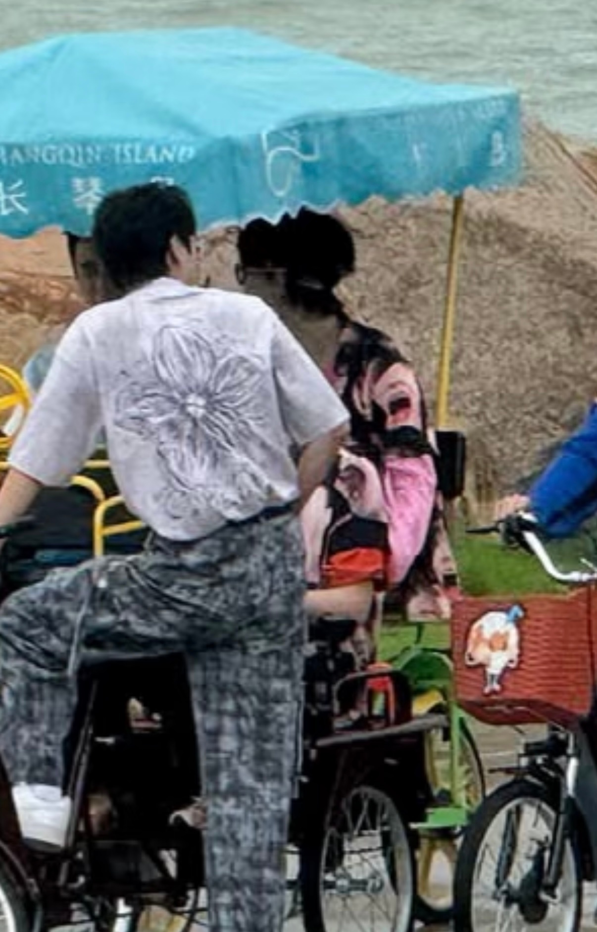 我笑晕了这个痛衣苏新皓一路向海的少年