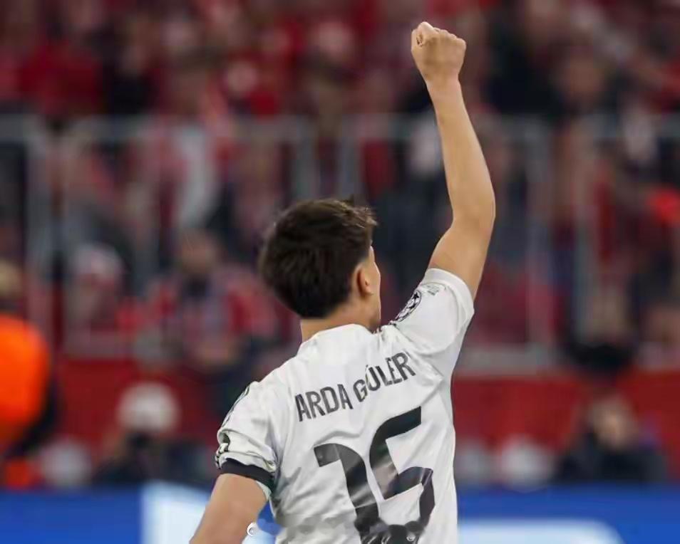 6-4！1-0！欧冠一夜四强全部落位，皇马遭淘汰，拜仁大战卫冕冠军欧冠 北京时间