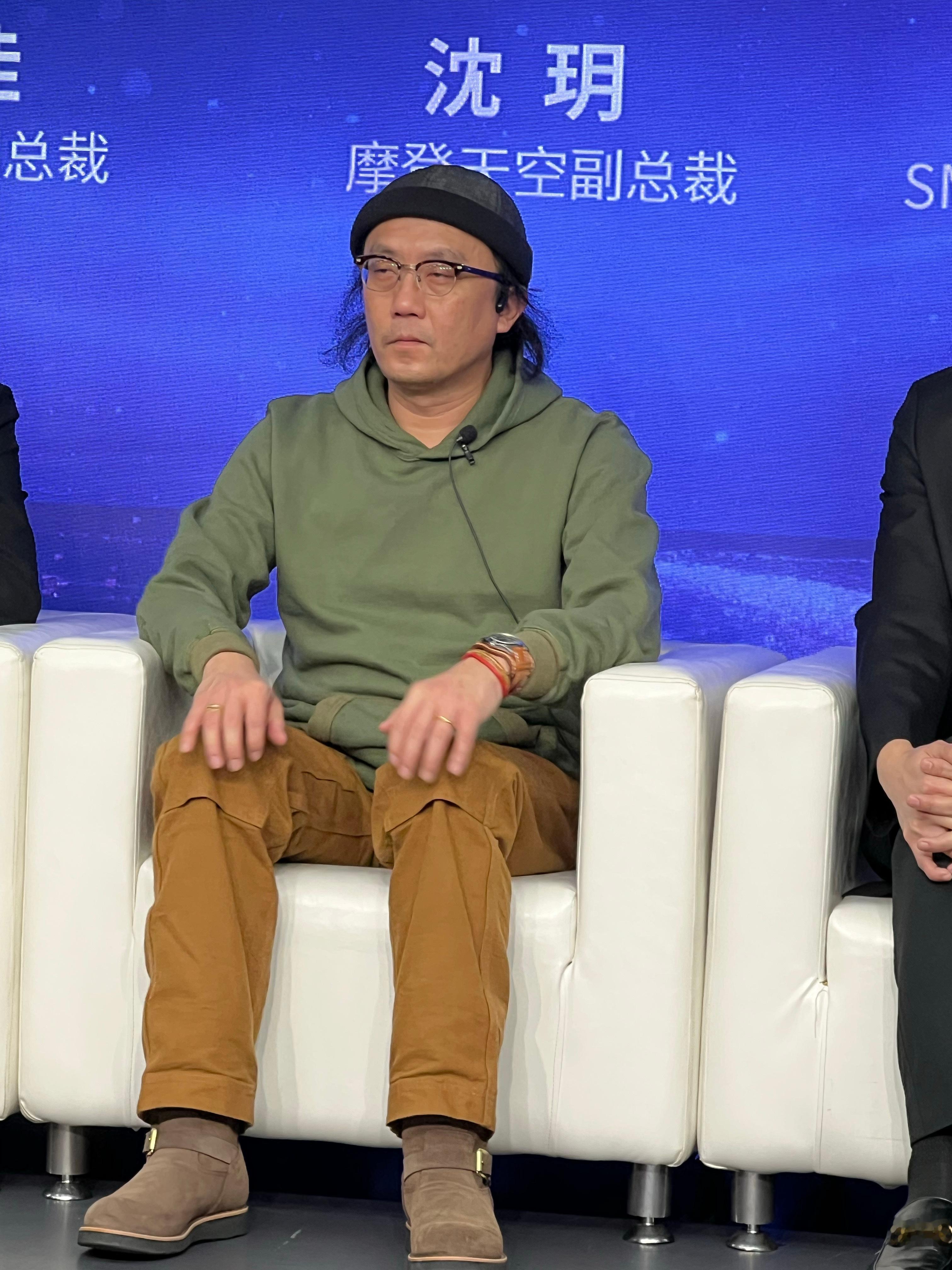 业内说音乐创作越来越容易了摩登天空将为旗下艺人操办的粉丝俱乐部新浪娱乐新浪潮论坛