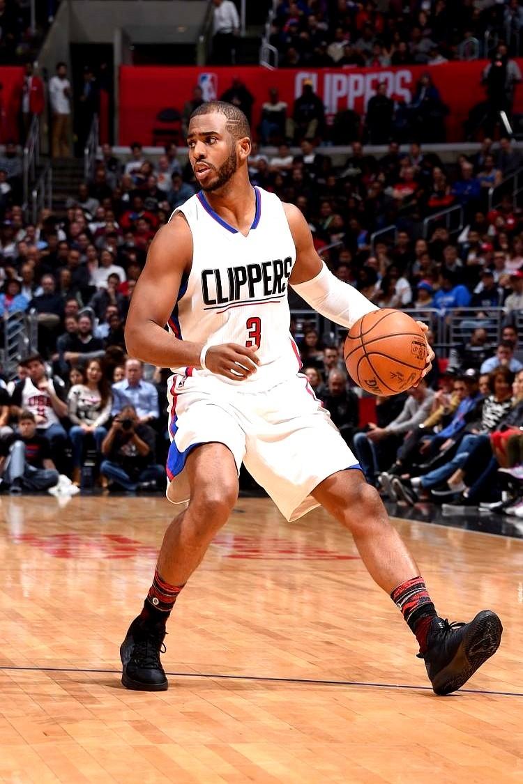 保罗职业生涯21个赛季赚了多少钱？
我看着他从新奥尔良一路打到金州，辗转了七八支