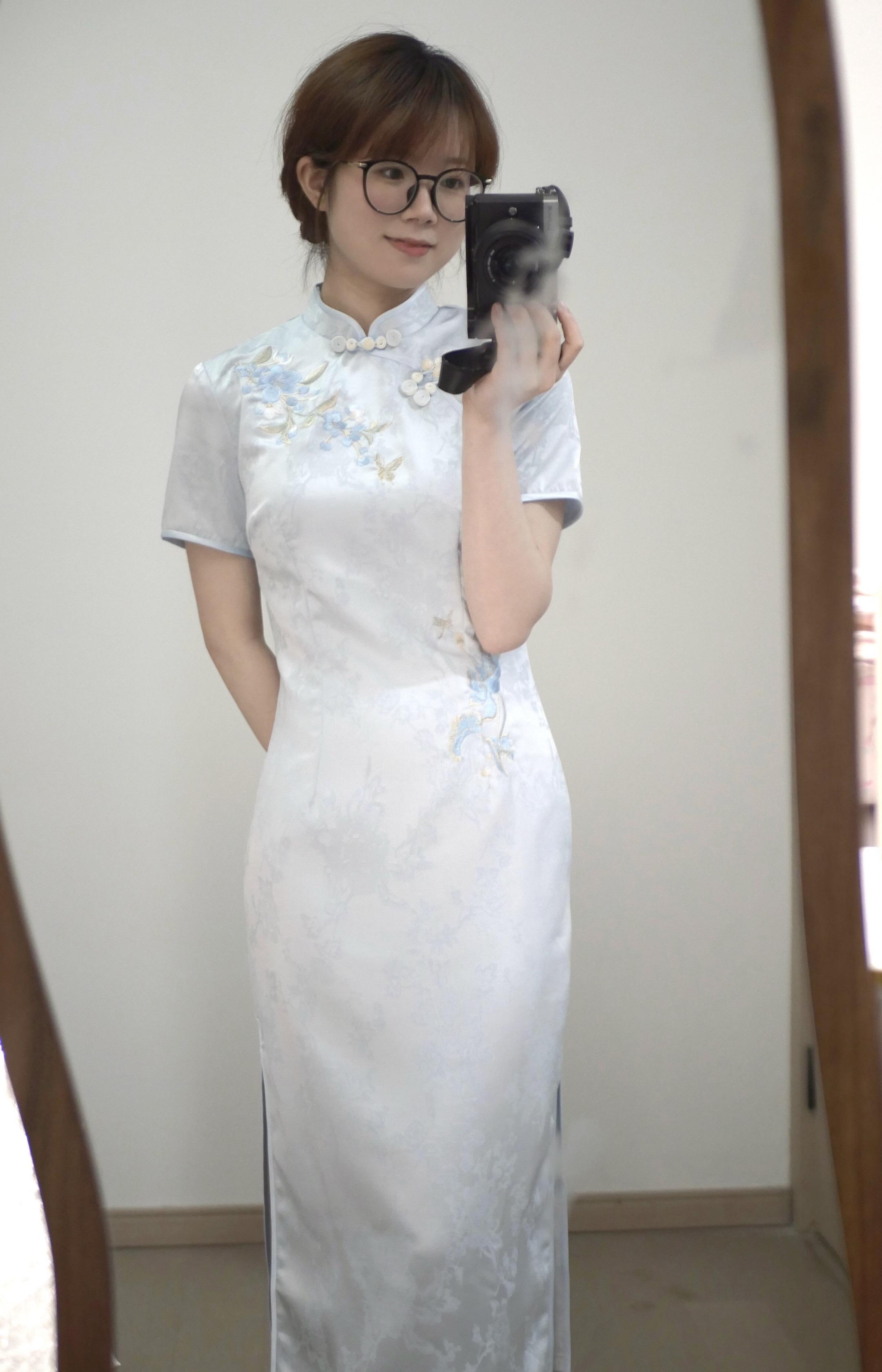 那时雨🌧️··虽然但是 这是一件非常适合在大晴天穿的旗袍