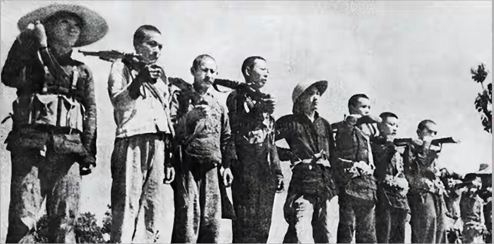1934年，28岁的省委书记陈寿昌从敌人报纸上才知道，中央红军跑了，把自己和几万