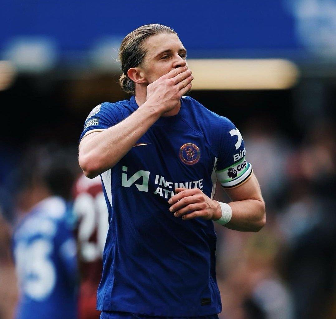 加拉格尔现在想留在马德里，不想回去。马竞和切尔西还在谈菲利克斯以解决加拉格尔的转