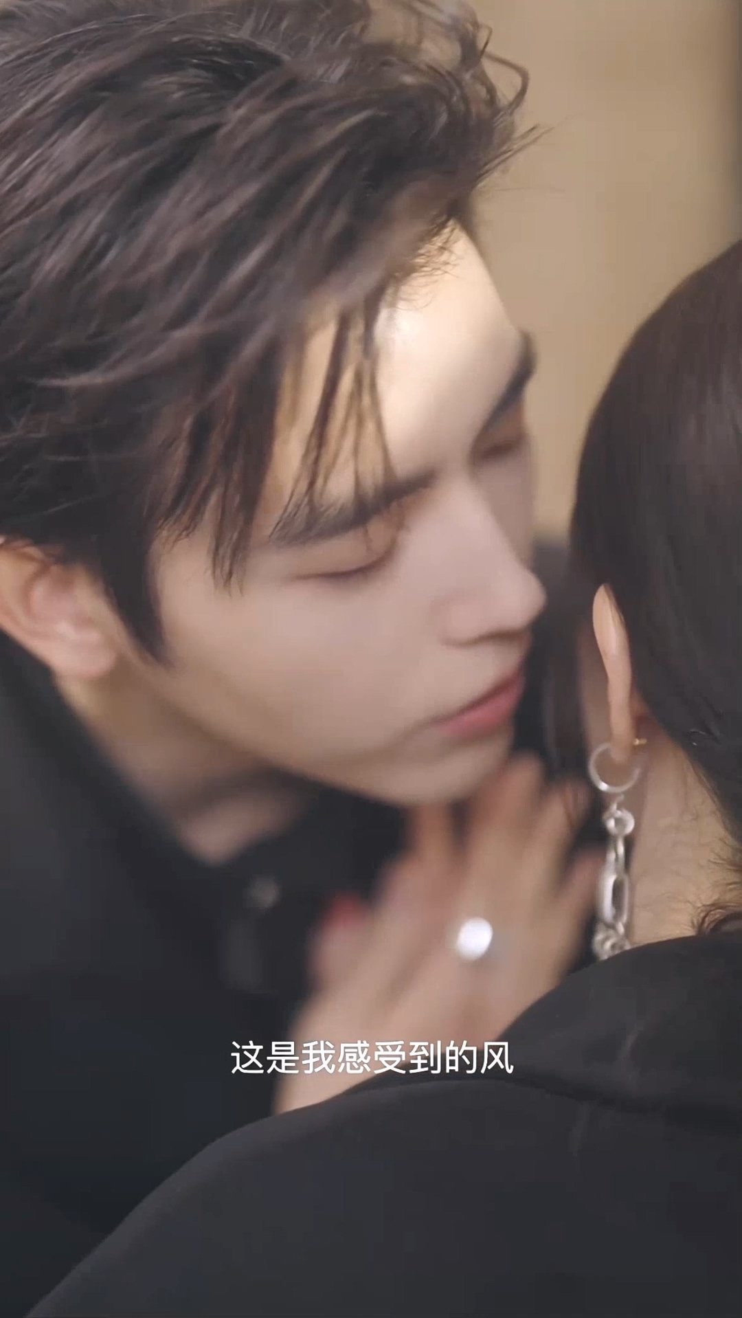 段胥在贺思慕耳边吹气白日提灯番外韩剧BGM《四百岁祖宗穿越后反宠娇蛮大少爷》第二