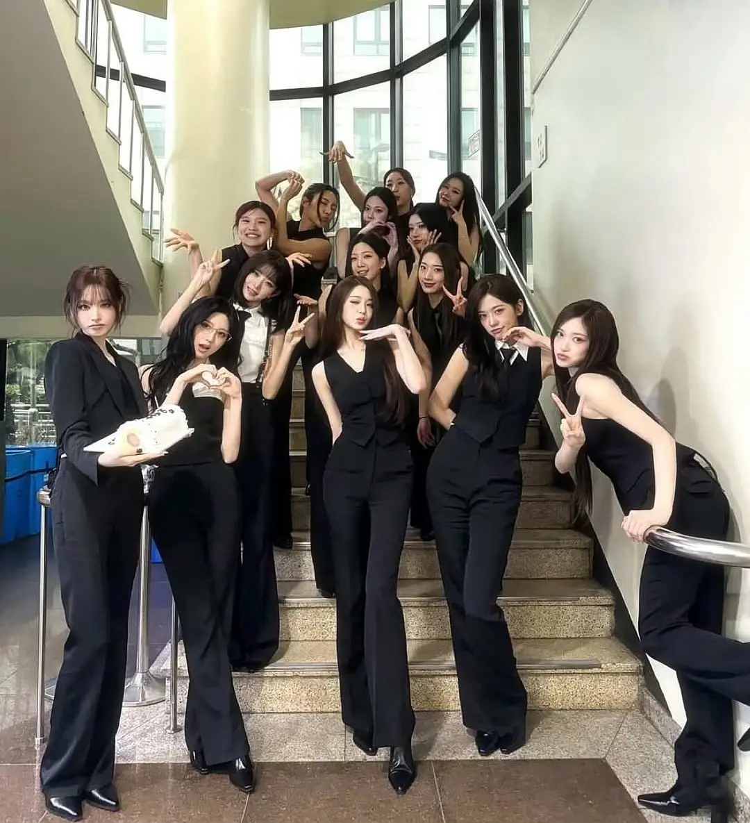 母胎 C 位张元英 其他 IVE 队友真的没意见吗？ 