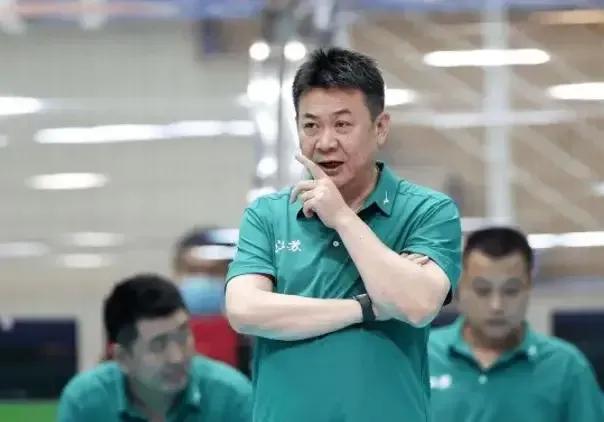 蔡斌再次当选女排主教练的可能性有九成
如果他真当选，那对哪几个选手是利好呢？首先