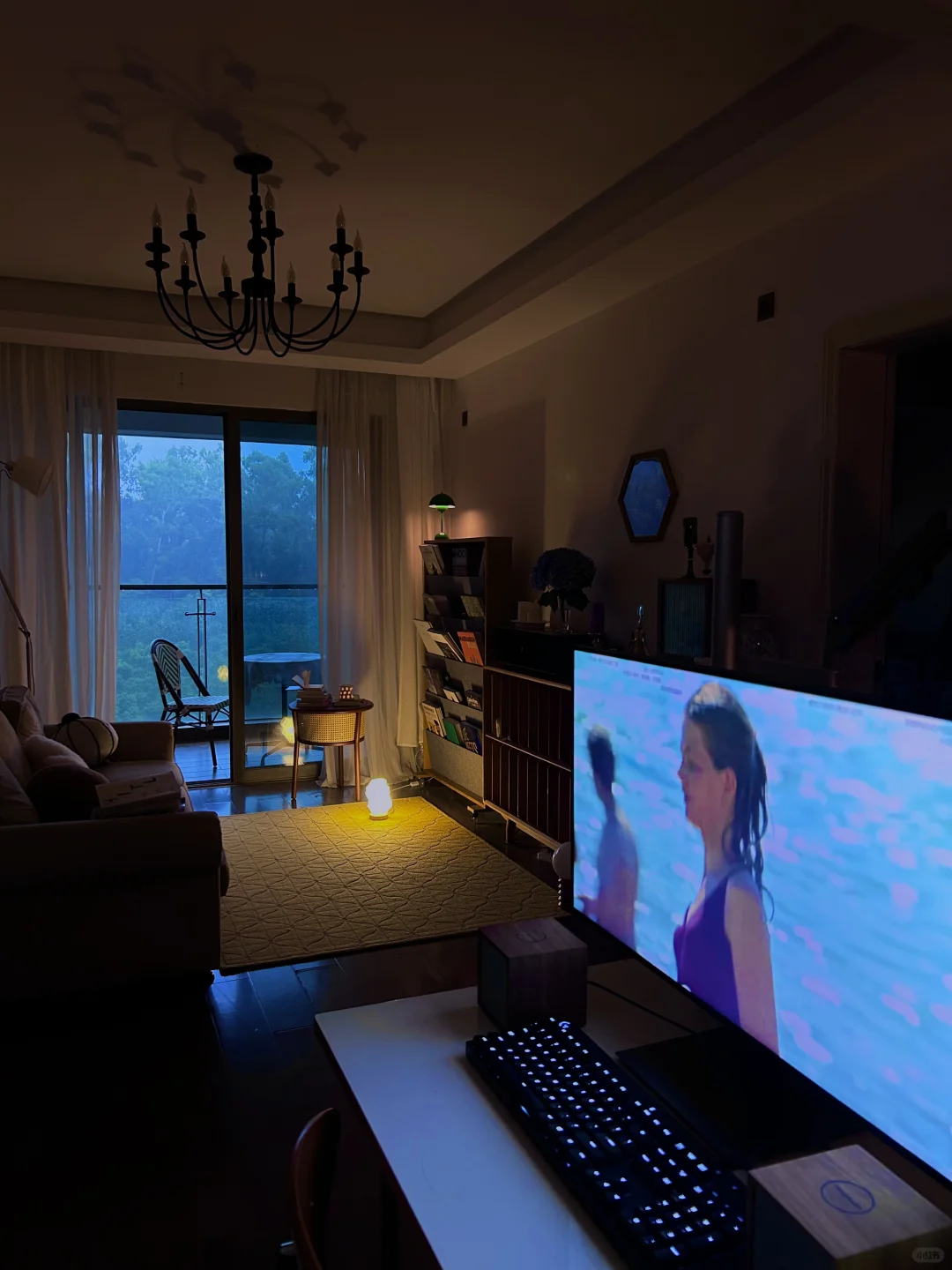 深圳狂风暴雨⛈️被裁员后躲在家里不出门😭