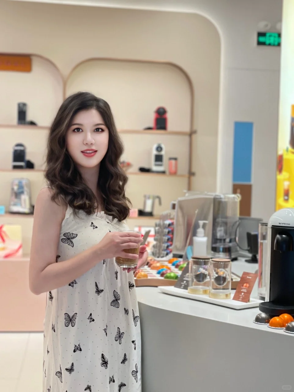 😋一口沦陷！这拿铁你尝了吗？☕️