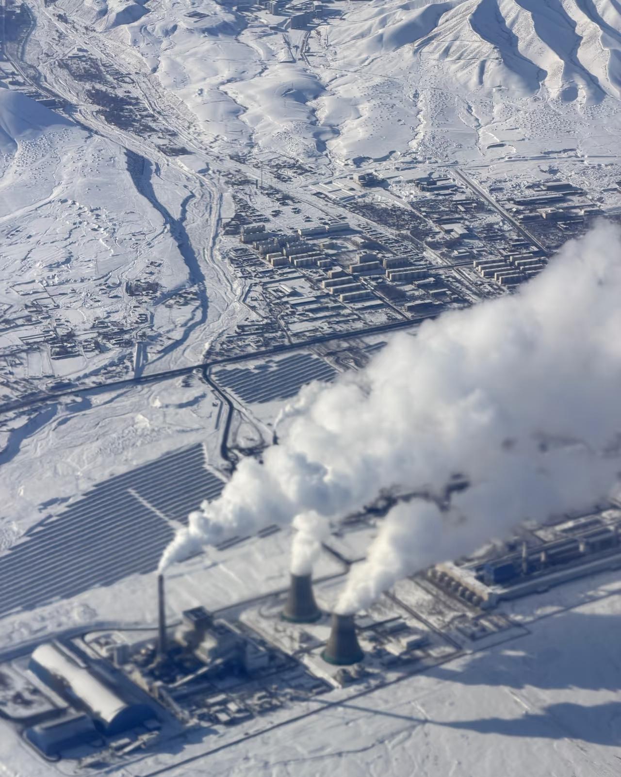 这里的冬天像不像，工业时代的蒸汽机[捂脸][捂脸]