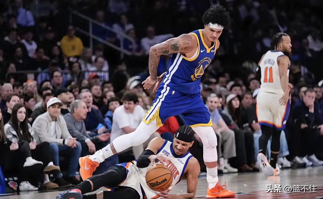 勇士又是一场“虽败犹荣”的比赛。

没办法，真没办法，科尔叫着助教斯托茨俩人合计