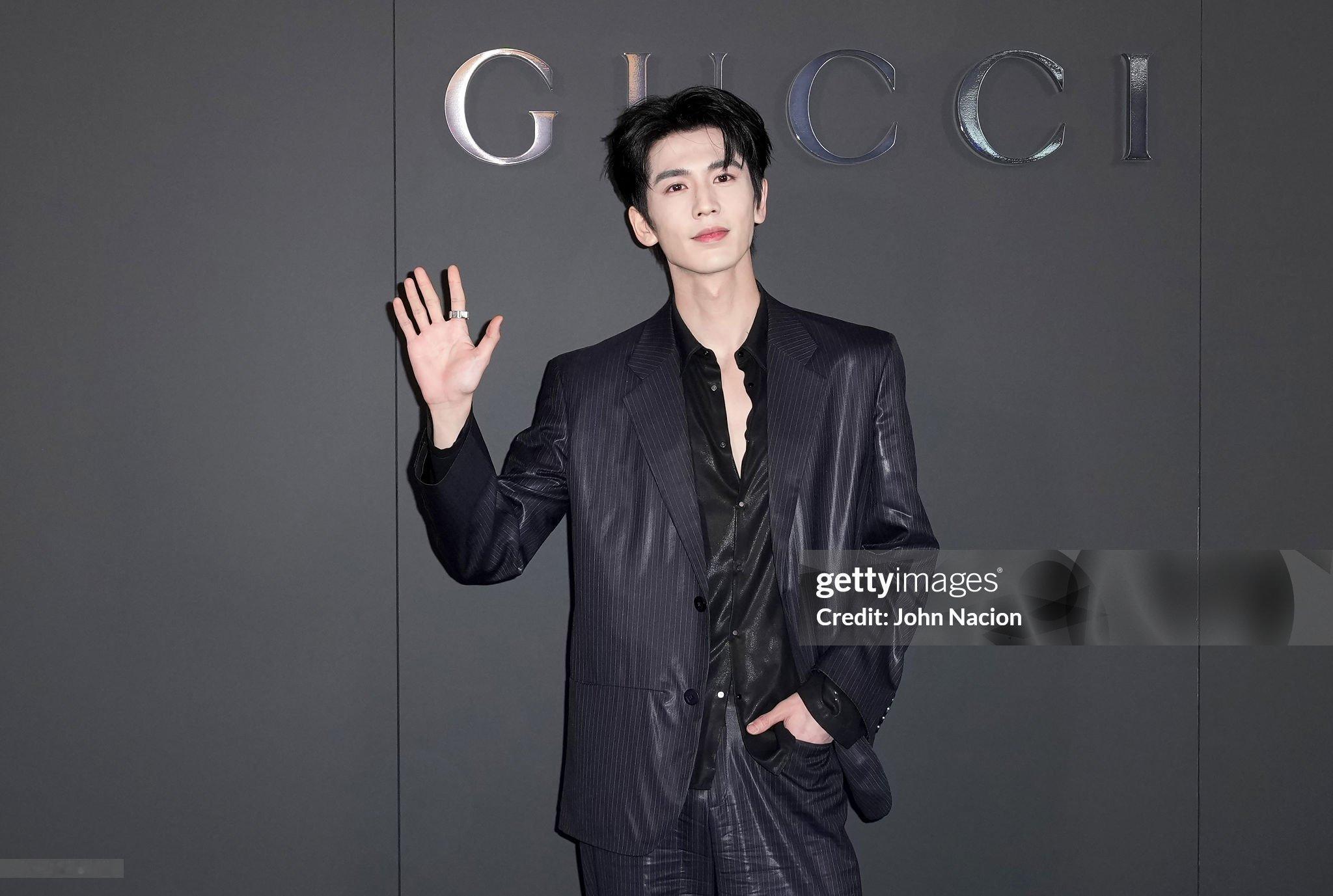 张凌赫 x Gucci Core 2027早春大秀品牌大使张凌赫现身2027早春