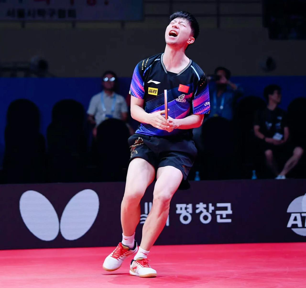 马龙接受采访：每时每刻都在努力！

在平昌亚锦赛男单夺冠后，马龙接受韩国媒体采访