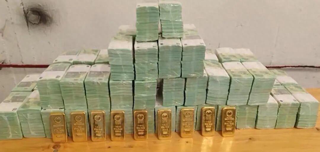 4000万美元，3500万欧元，外加9公斤黄金——这不是什么好莱坞劫匪片的剧本，